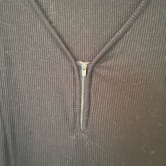 Black Express top - Picture 4 of 4